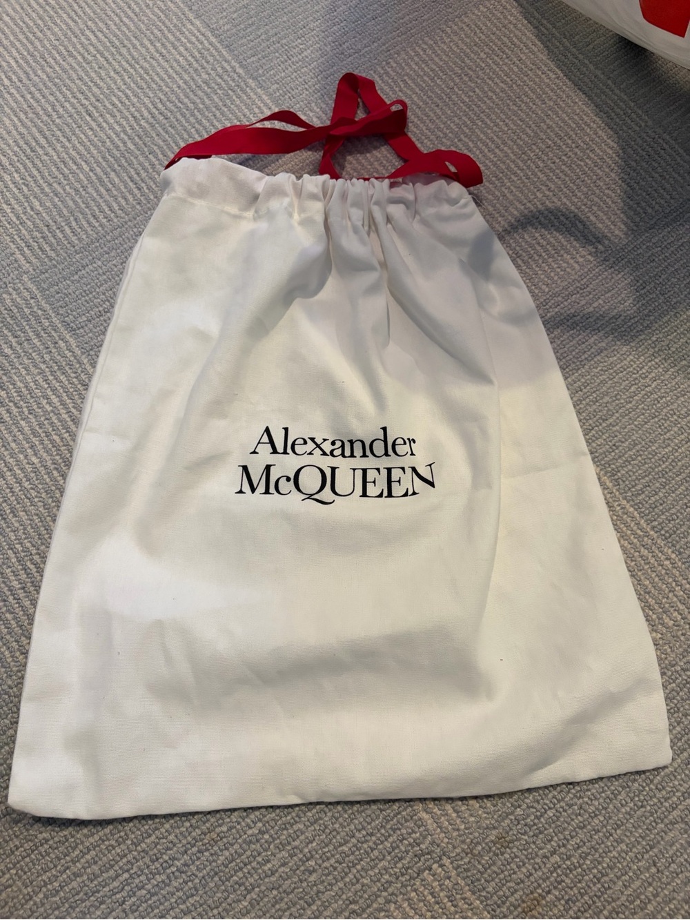 Alexander McQueen White Drawstring Dust Bag with Red Ribbon Tie